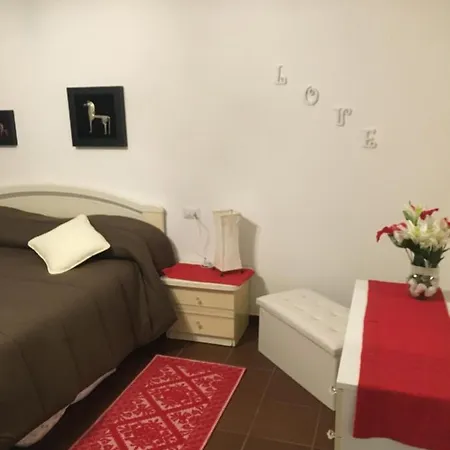 Marina House 2 *